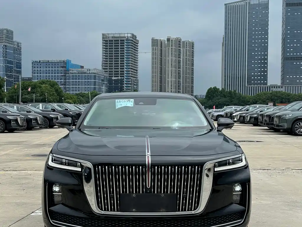Hongqi H9 2.0 T Connected Flagship Enjoyment