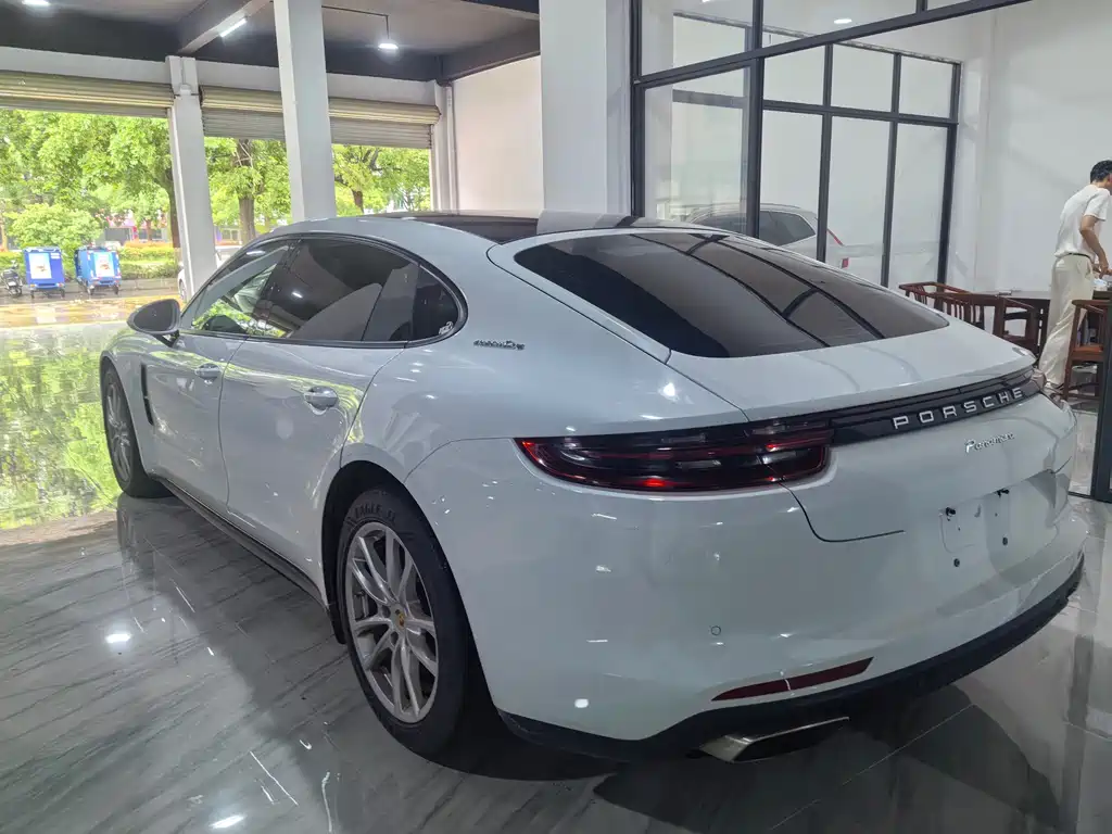 Panamera Panamera 2018款 Panamera 4 行政加长版 3.0 T
