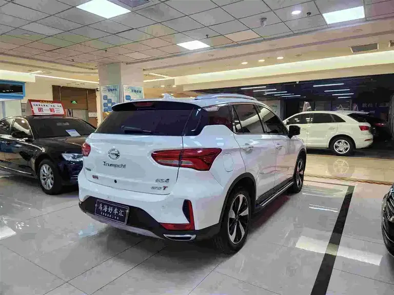 GAC Trumpchi GS4 传祺GS4 2019款 270 T 自动两驱豪华智联版