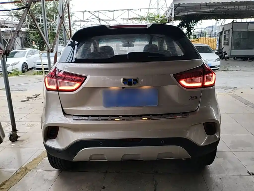 Vision X3 1.5 L Auto Elite