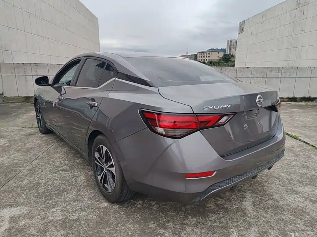 Sylphy 1.6 L XL CVT Joy