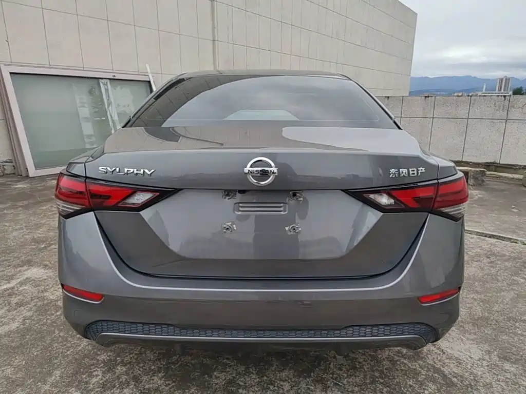 Sylphy 1.6 L XL CVT Joy