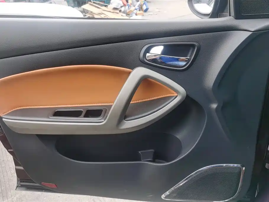 Haima S5 海马S5 2016款 1.6 L 手动智能豪华型科技版