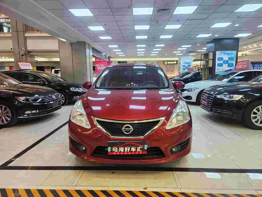 Tiida 1.6 L CVT Cool Cafe