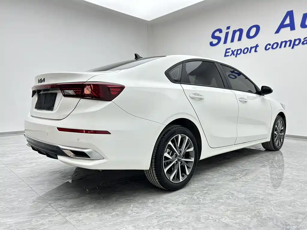 Kia K3 1.5 L CVT Fashion