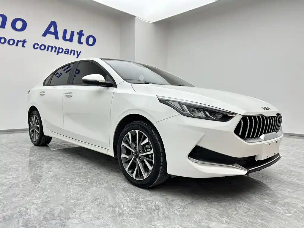 Kia K3 1.5 L CVT Fashion
