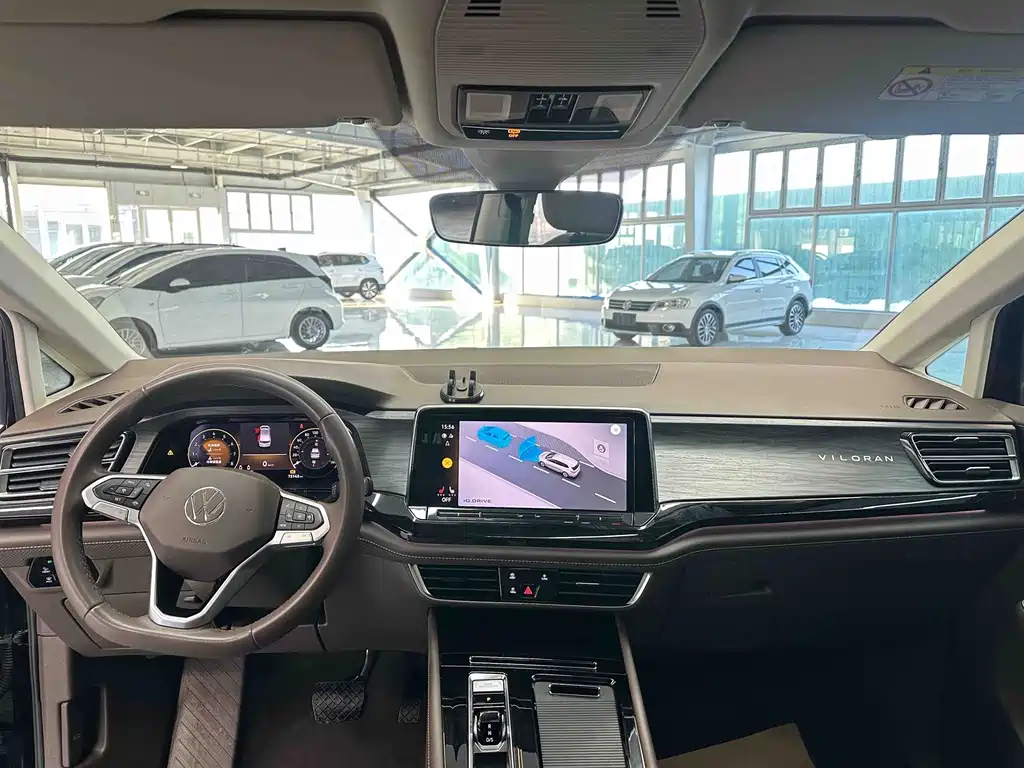 Viloran Facelift 330 TSI Luxury