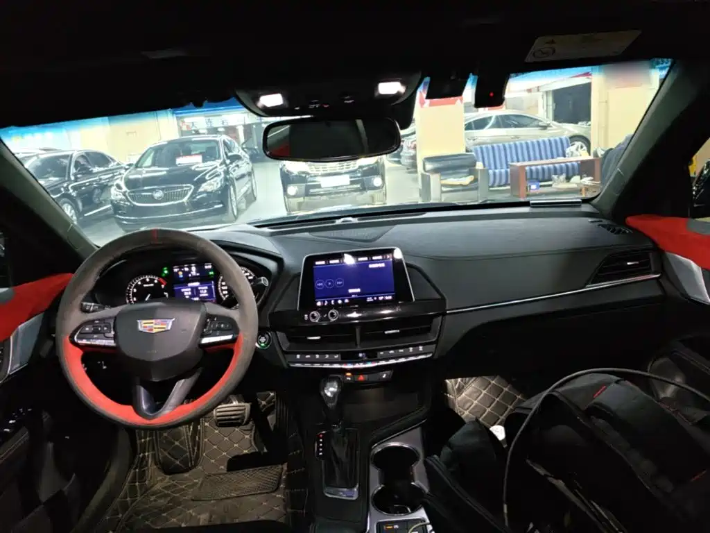 Cadillac CT4 28 T Luxury