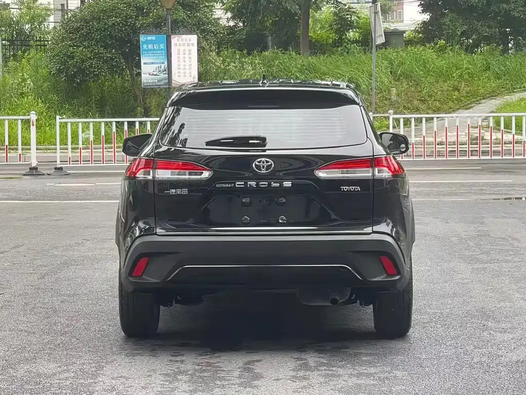 Corolla Cross 2.0 L Pioneer