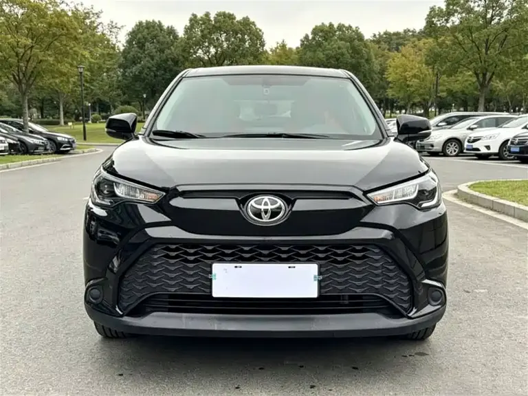 Toyota Frontlander 2.0 L CVT Elite