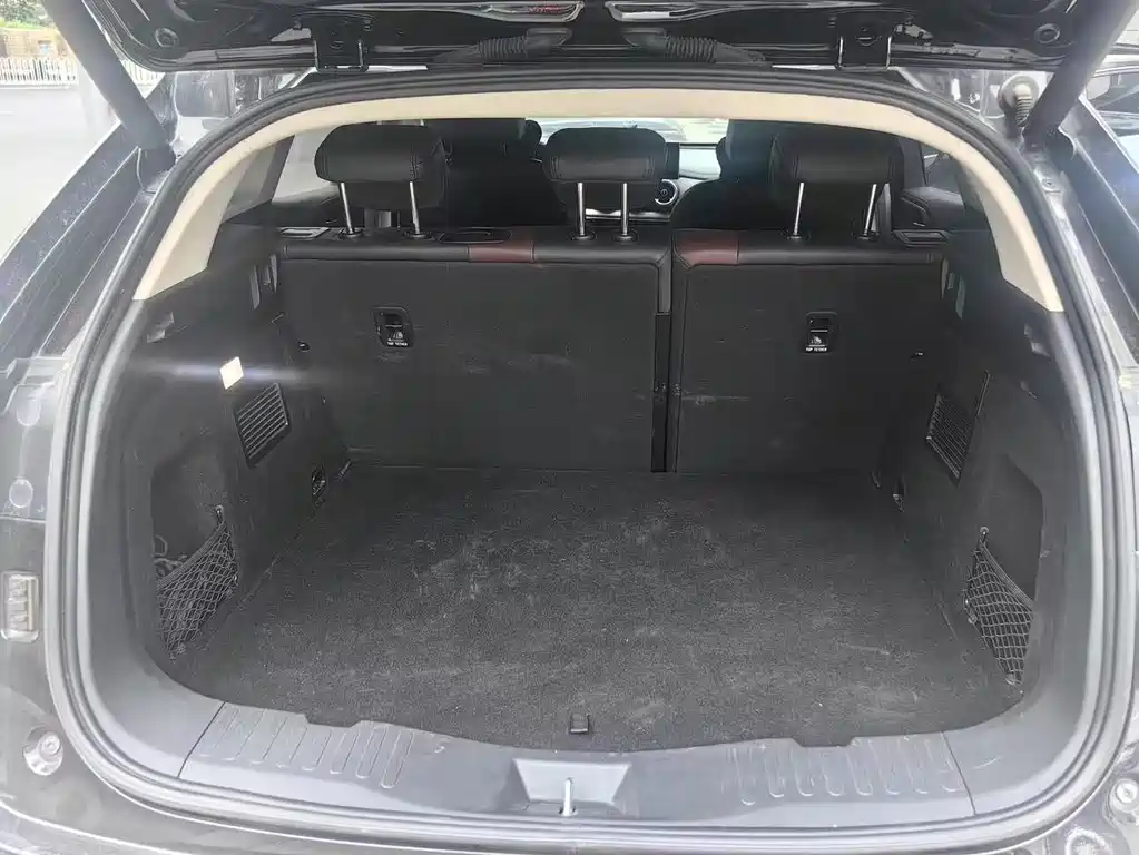 WEY VV5 1.5 T 2 WD Smart Pioneer
