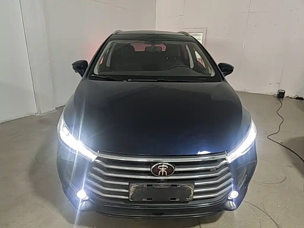 Song MAX 1.5 T Auto Connected Elite 7-seat