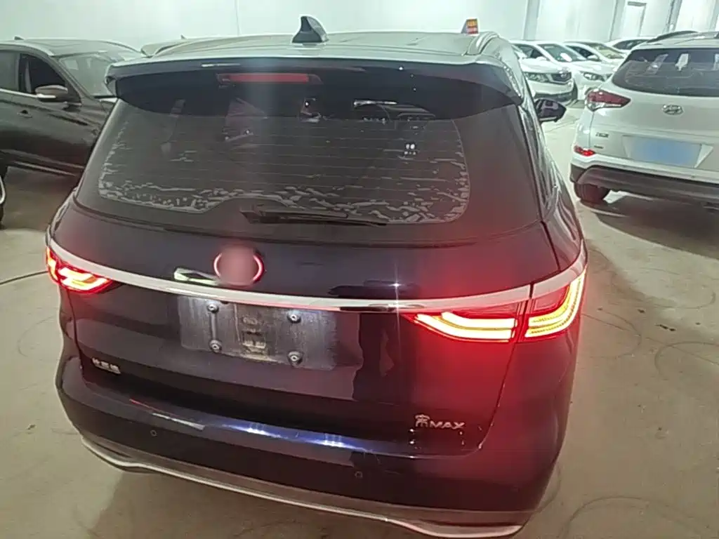 Song MAX 1.5 T Auto Connected Elite 7-seat