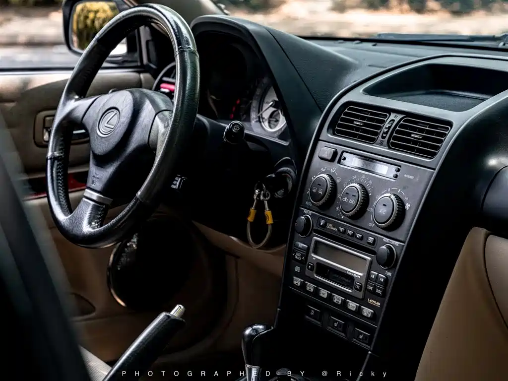 Lexus IS 200