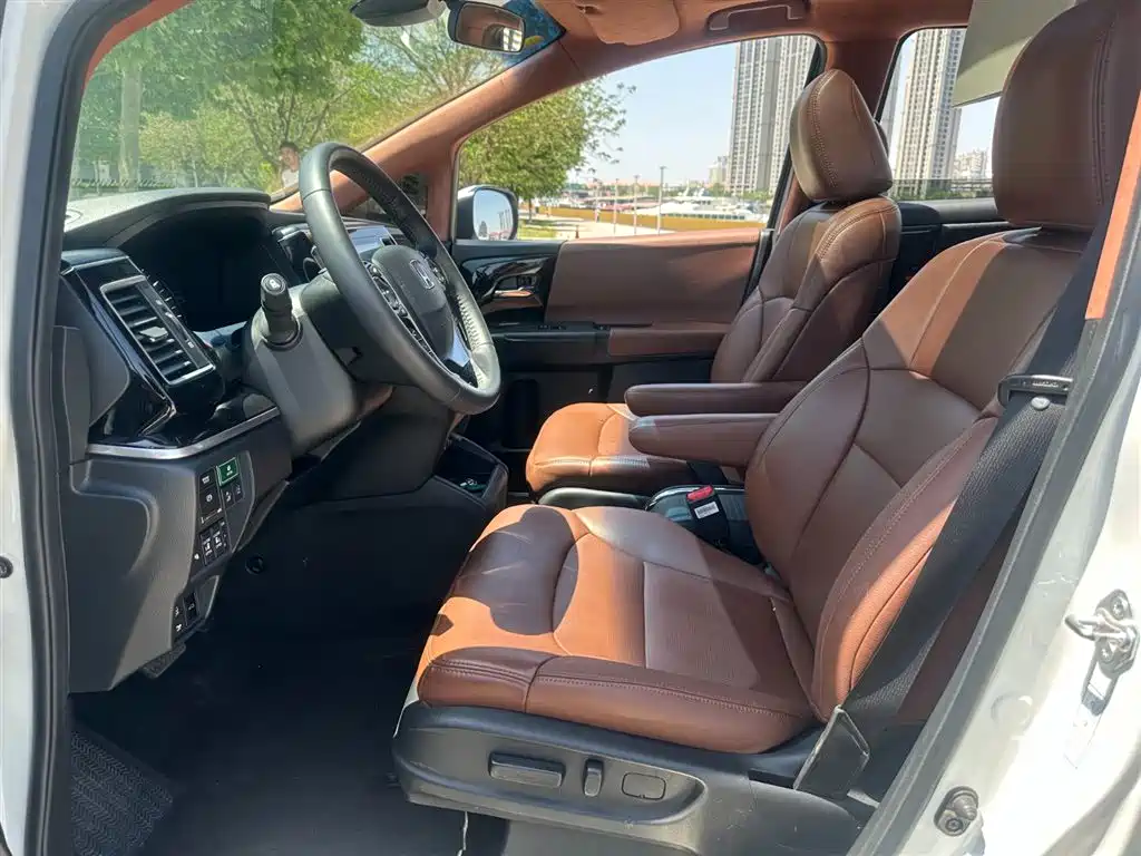 Elysion 2.0 L Hybrid Luxury