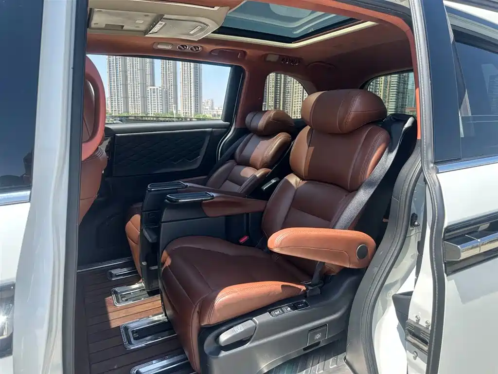 Elysion 2.0 L Hybrid Luxury