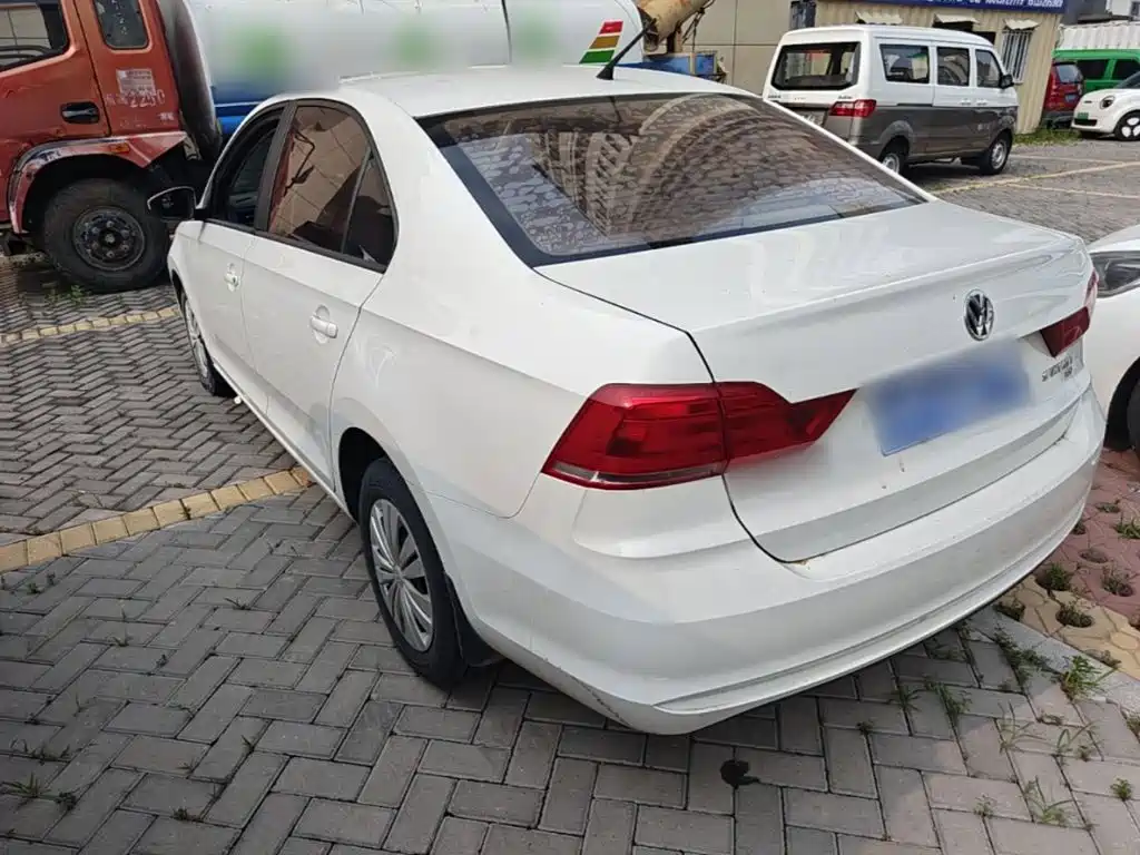 Santana 1.6 L Manual Style
