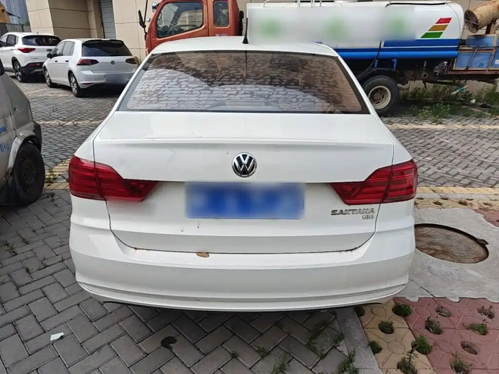 Santana 1.6 L Manual Style
