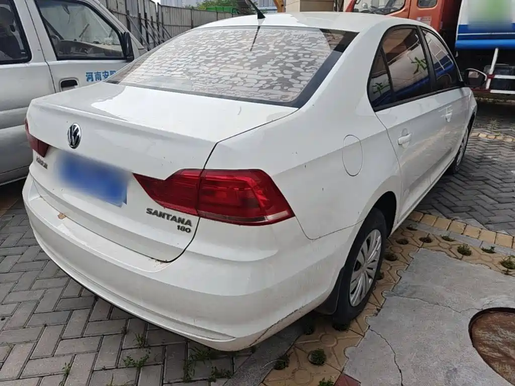 Santana 1.6 L Manual Style