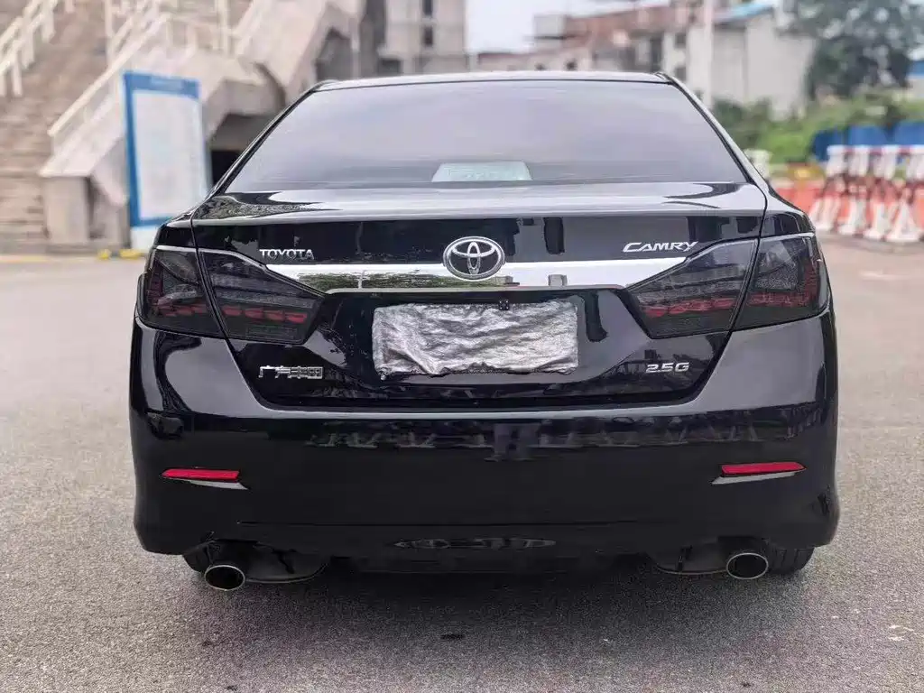 Camry 2.5 G Luxury