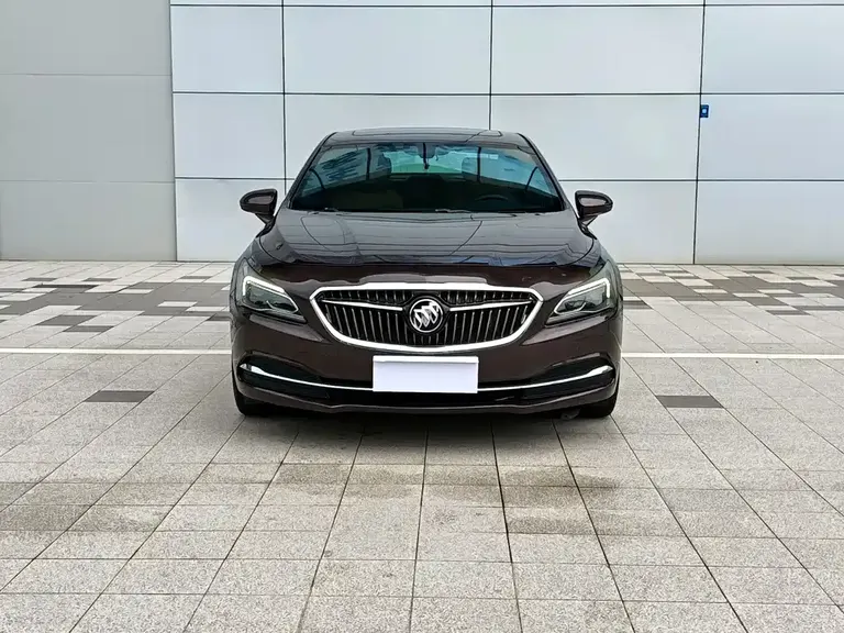 Buick LaCrosse 28 T Elite