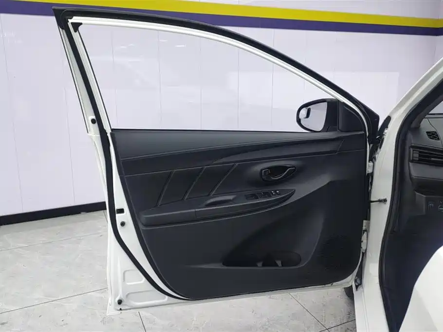 Vios 1.5 L CVT Creation