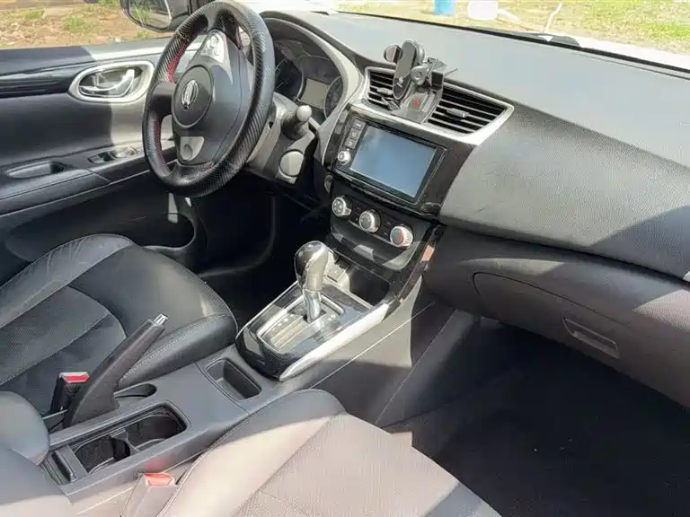 Sylphy 1.6 XL CVT Luxury