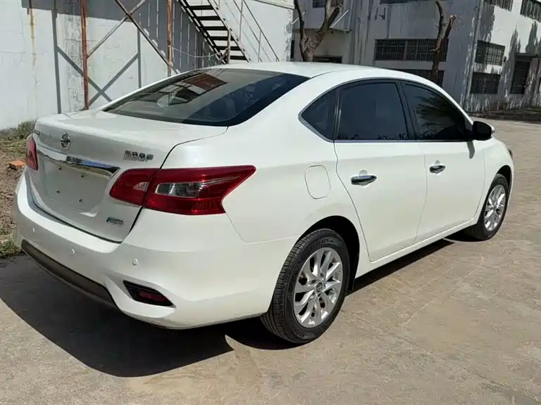 Sylphy 1.6 XL CVT Luxury