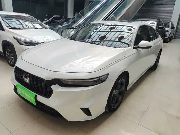 Honda Inspire 260 TURBO Elite