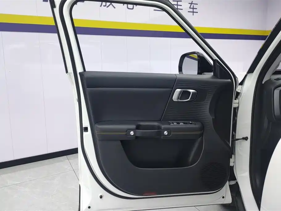 BAIC BJ30 1.5 T Magic Core Electric Drive Standard