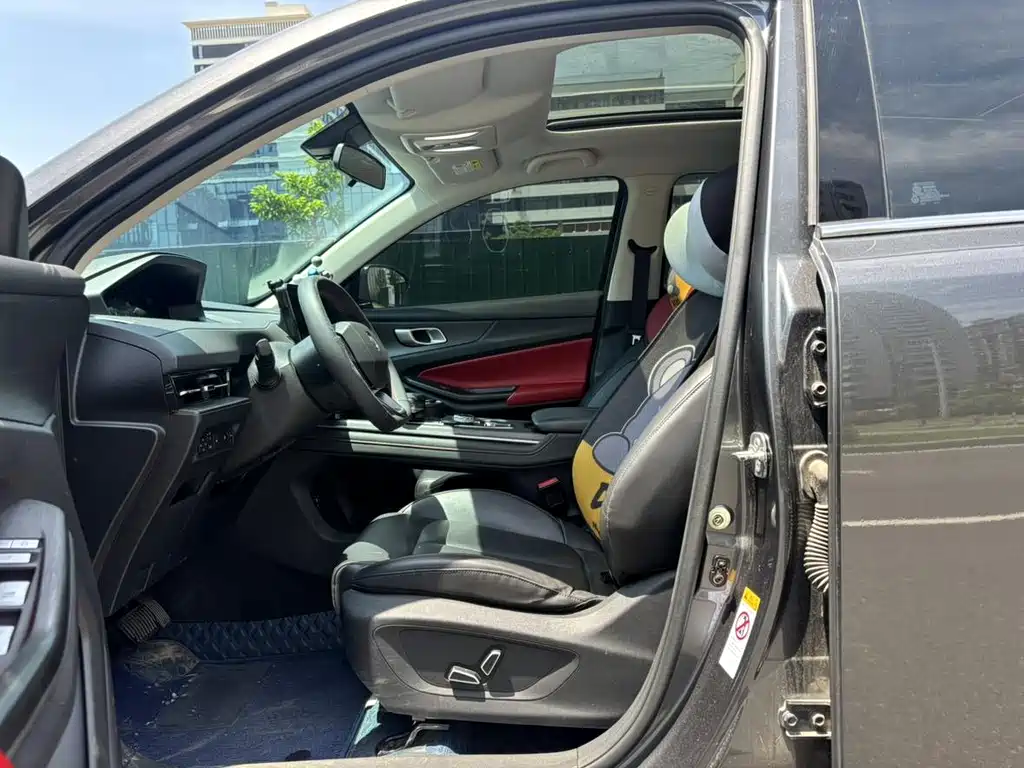 Changan CS55 PLUS Blue Whale 1.5 T DCT Distinguished