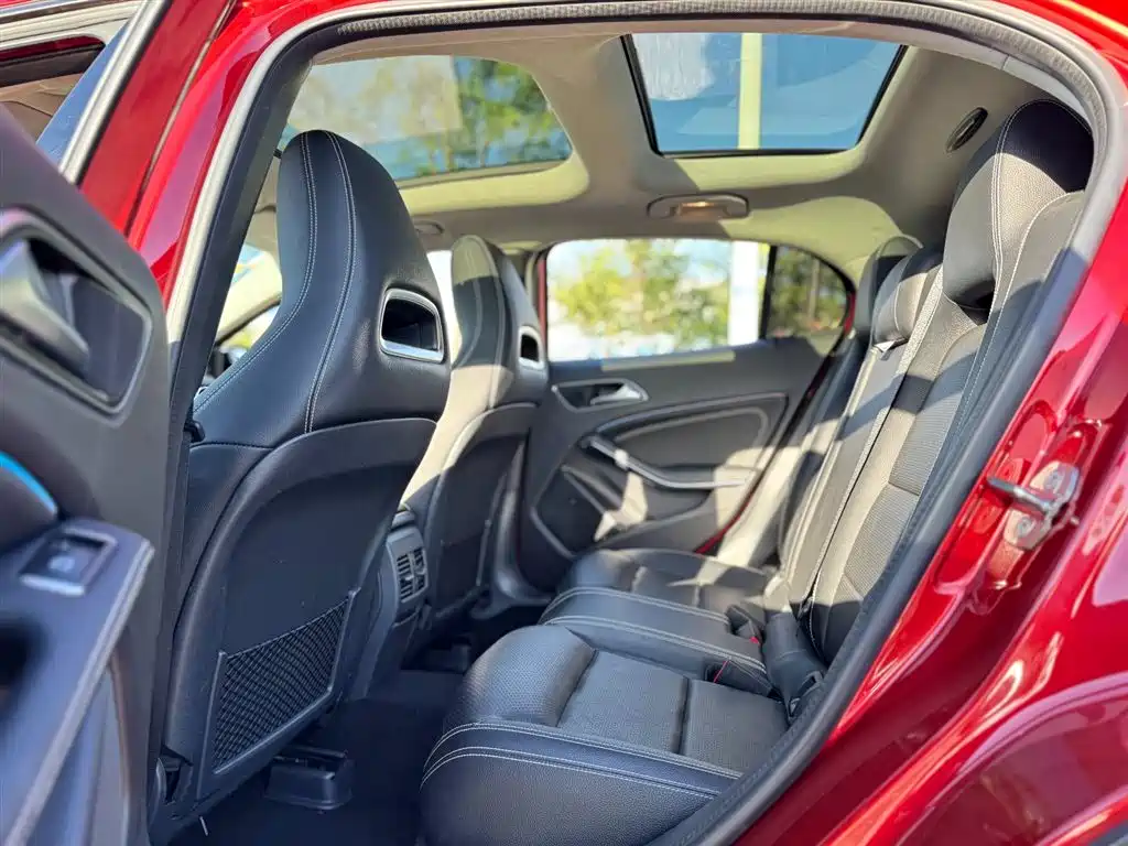 Mercedes-Benz GLA GLA 220 4 MATIC Sport