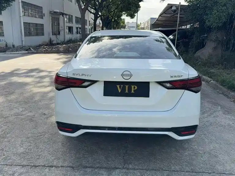 Sylphy 1.6 L CVT Joy