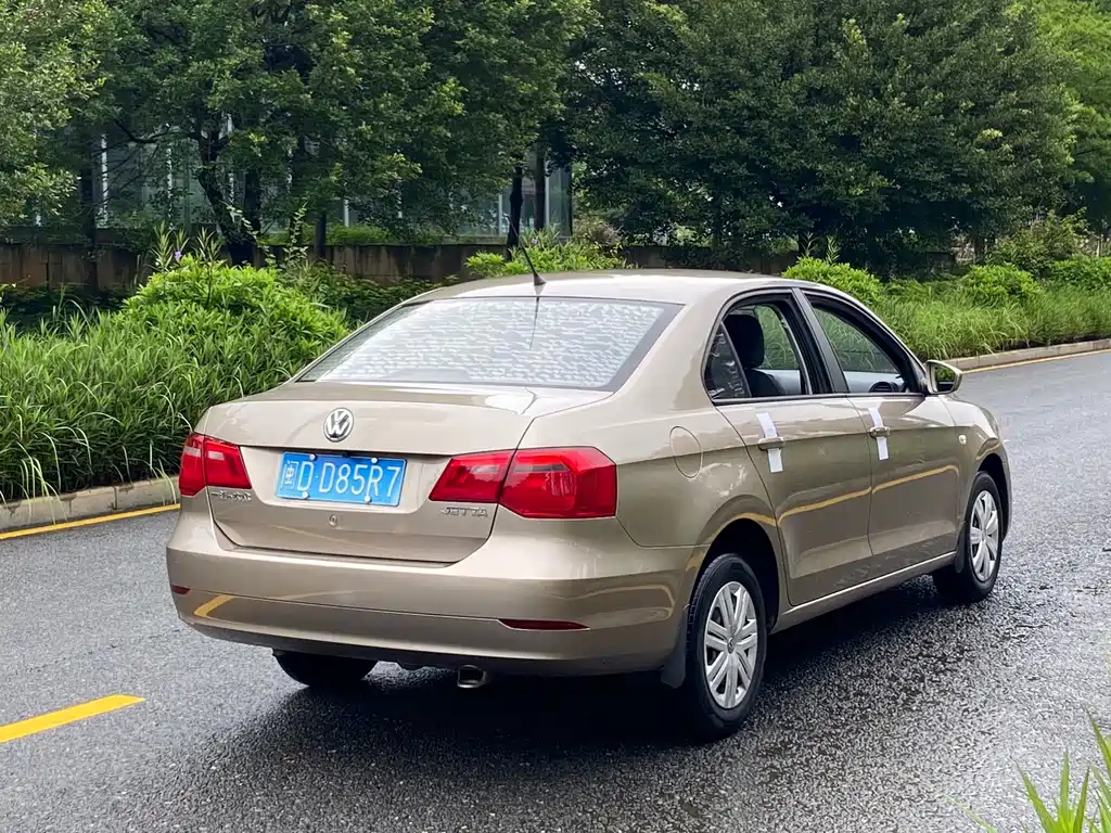 Jetta 1.6 L Manual Fashion