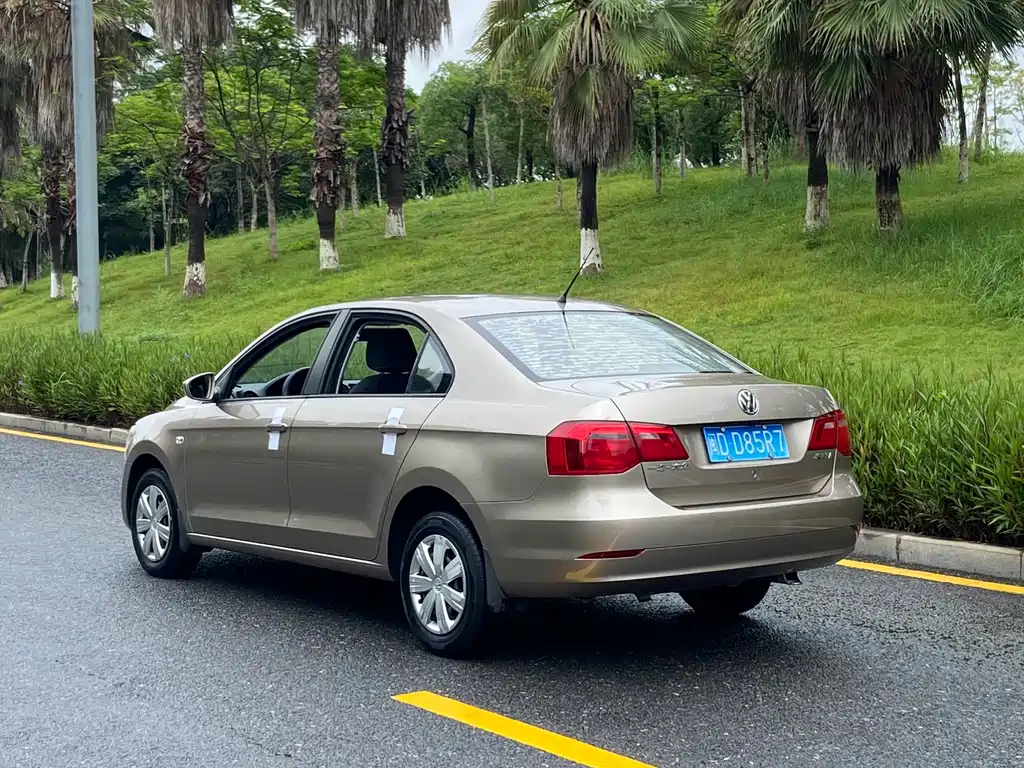 Jetta 1.6 L Manual Fashion