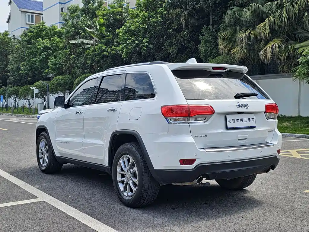 Grand Cherokee (Import) 3.0 L Comfort Enjoyment Navigation
