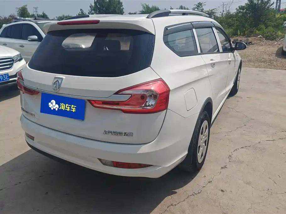 Baojun 310 W 1.5 L Manual Comfort CN-V
