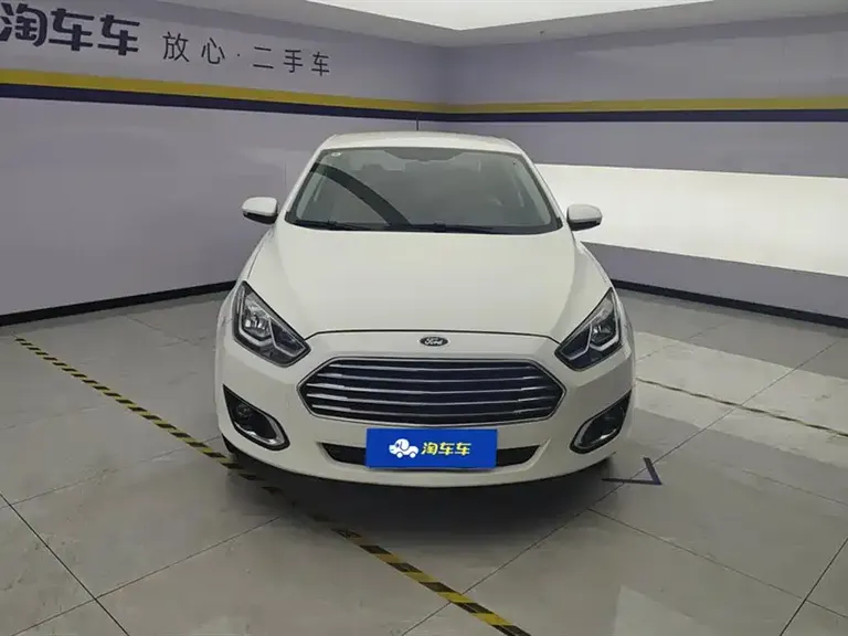Ford Escort 1.5 L Auto Comfort
