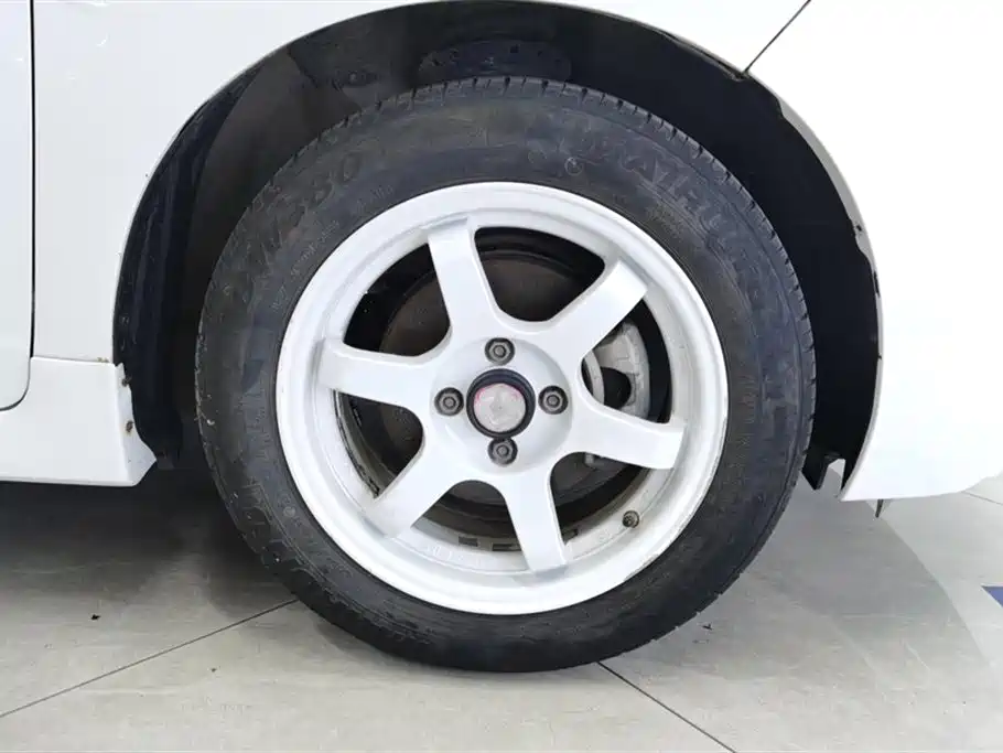 Fit 1.5 L LXS CVT Comfort Sunroof