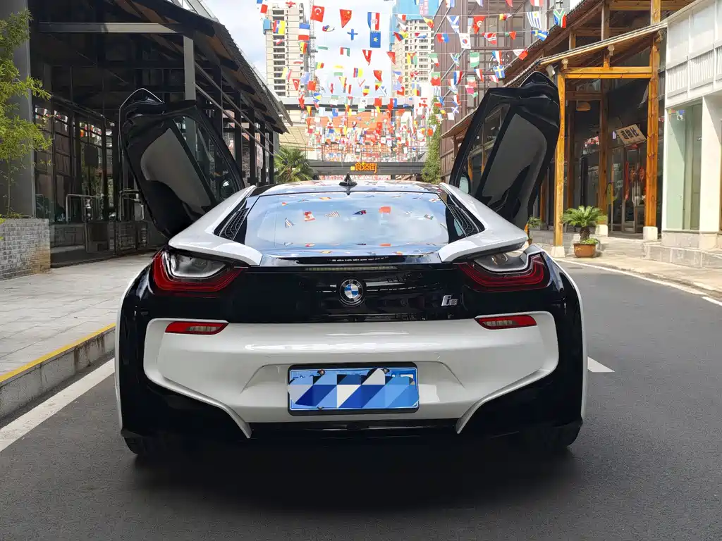 BMW i8 Standard