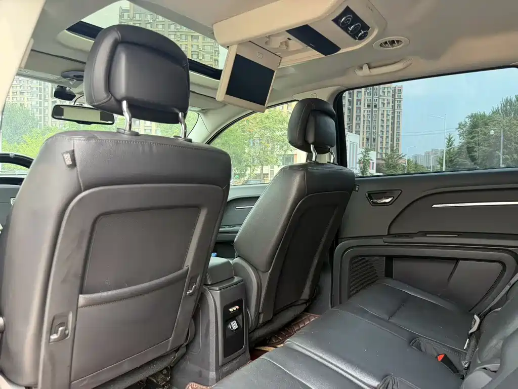 Journey 2.7 Luxury Navigation