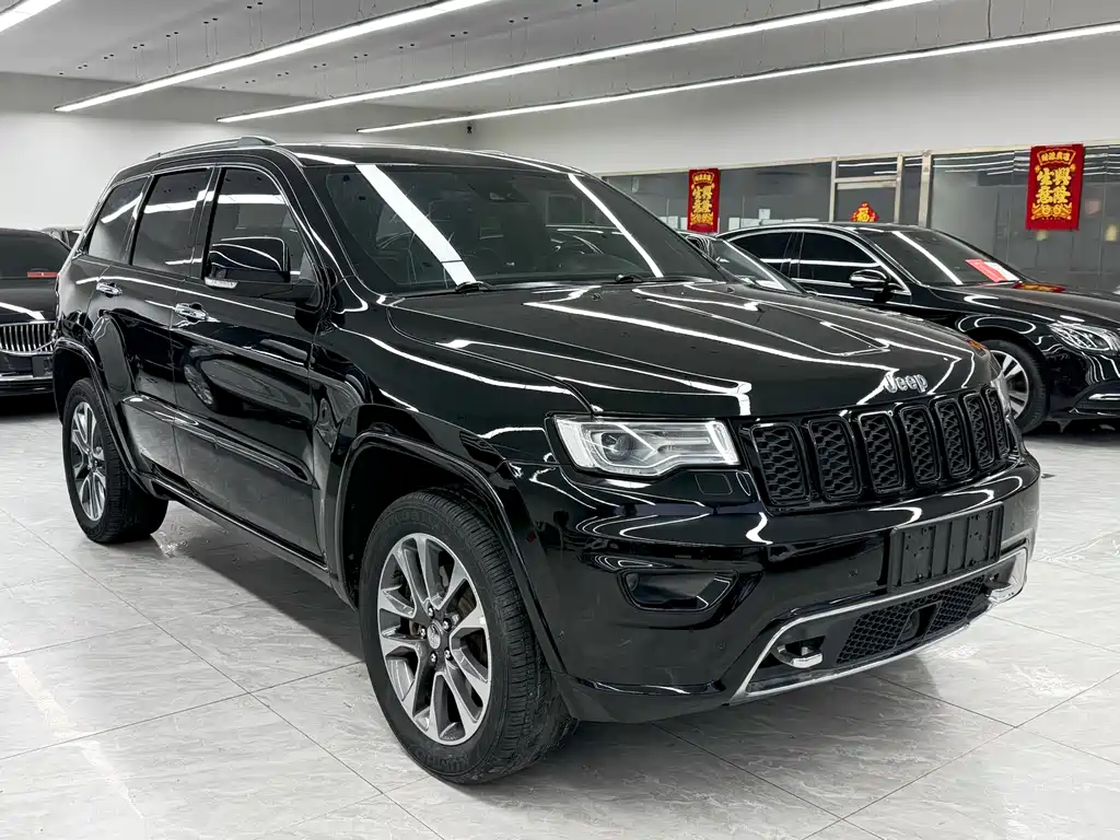 Grand Cherokee (Import) 3.6 L Luxury Navigation