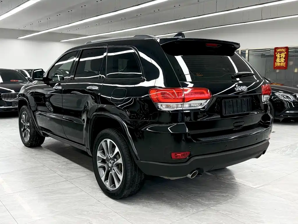 Grand Cherokee (Import) 3.6 L Luxury Navigation