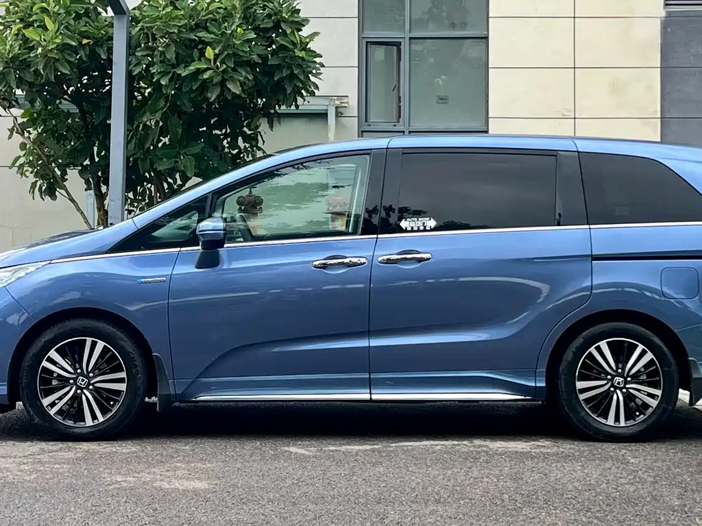 Odyssey 2.0 L Sharp· Premium