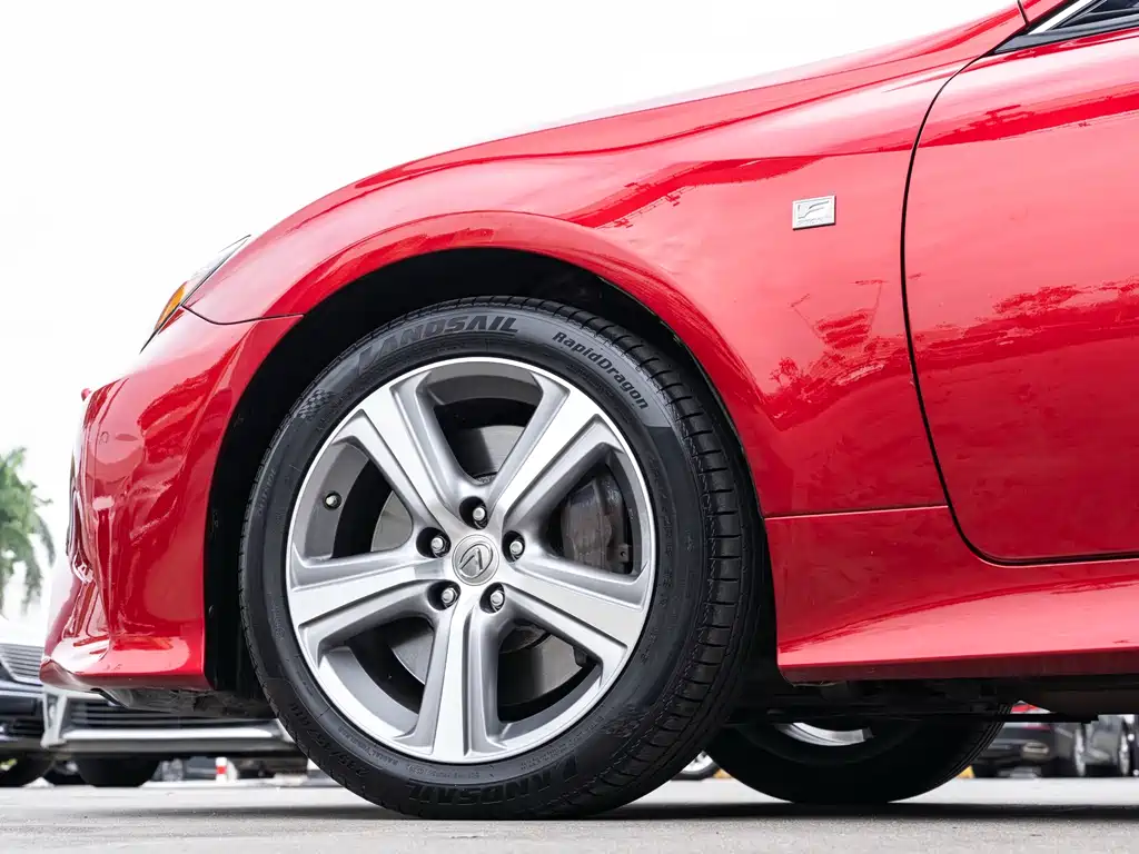 Lexus RC 200 t F SPORT