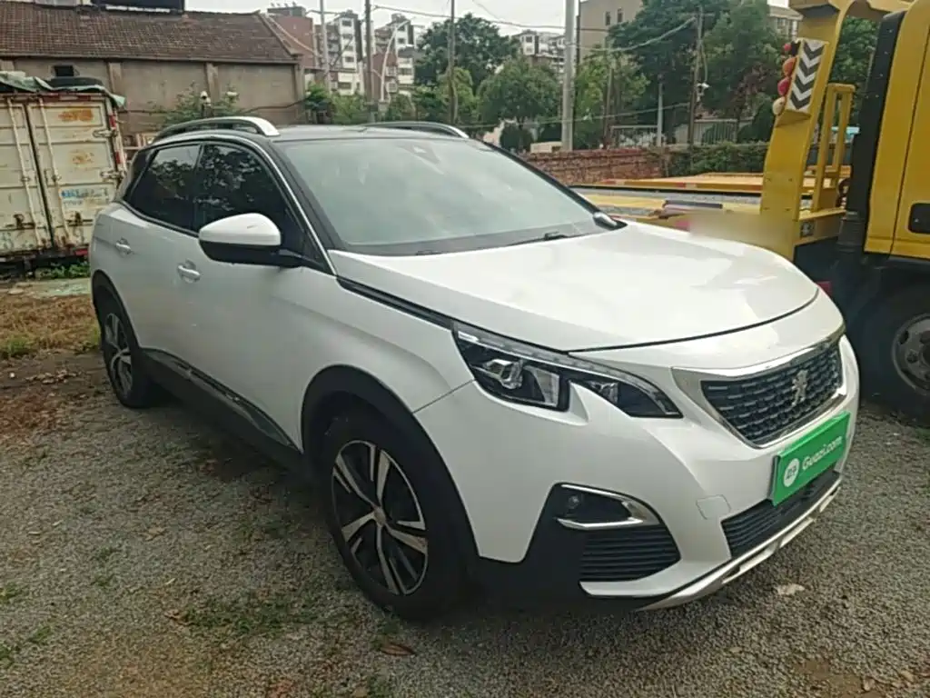 标致4008新能源 标致4008新能源 2020款 1.6 T PHEV 三擎豪华版