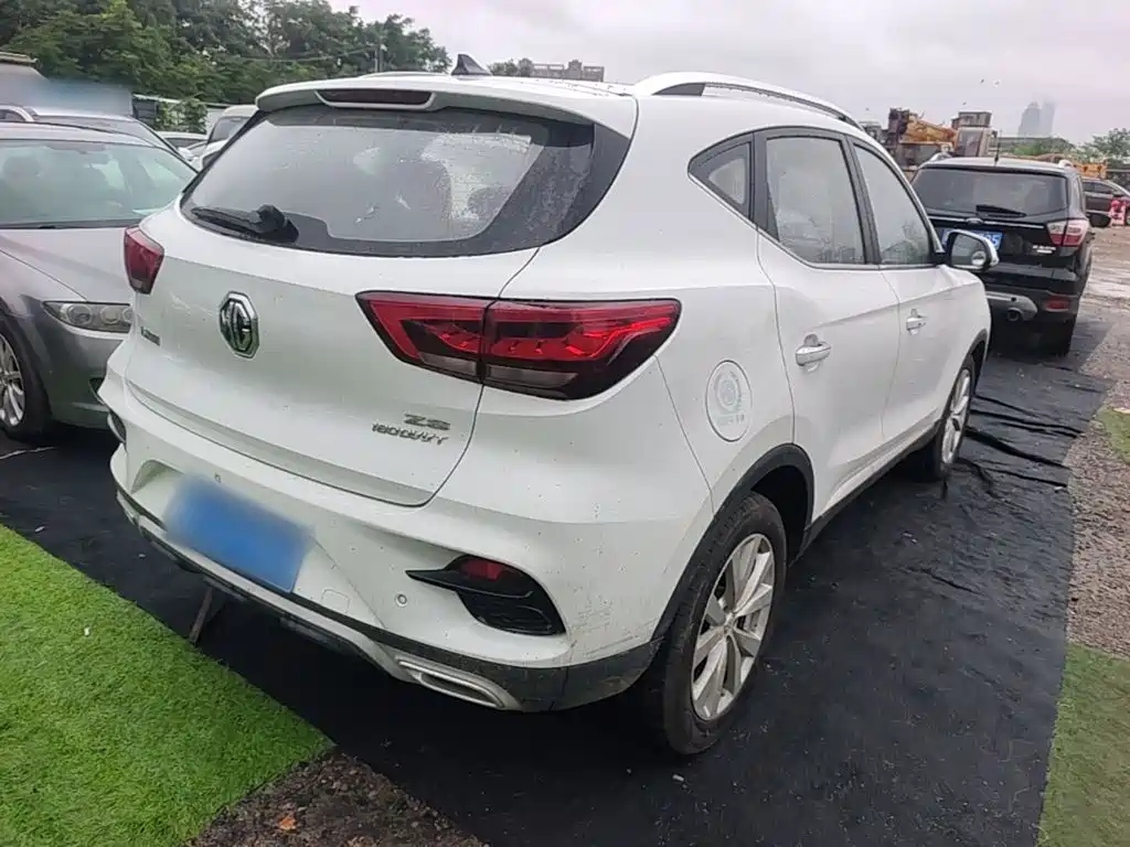 MG ZS 180 DVVT Auto Lite