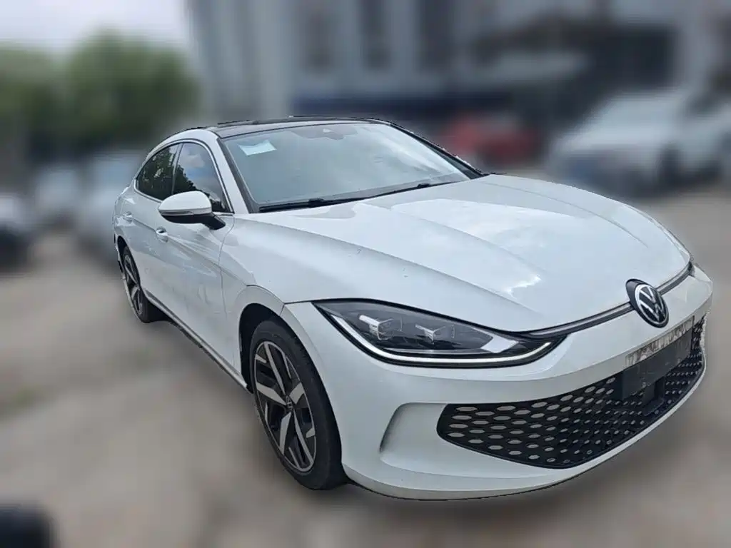 Lamando Lamando L 280 TSI DSG Spicy Cool