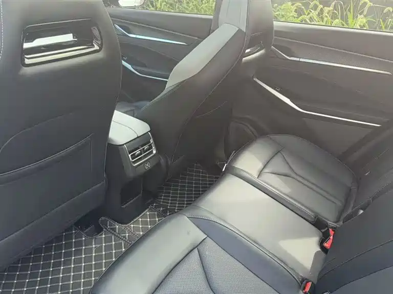 Changan CS75 PLUS 3 rd Gen 1.5 T Auto Luxury