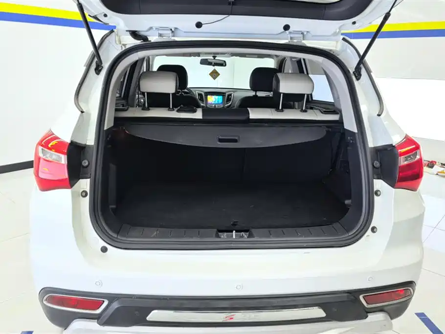 Changan CS35 1.6 L Auto Luxury